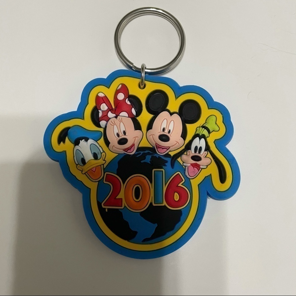 Disney Key Chain​​ - Picture 4 of 9